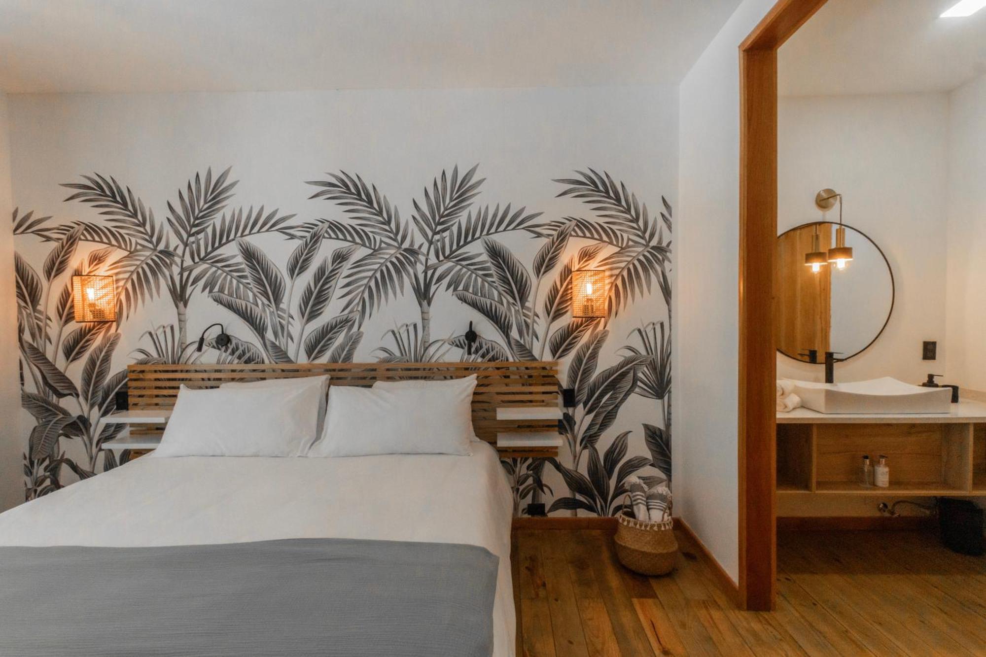 S Boutique Hotel ボカス・タウン エクステリア 写真