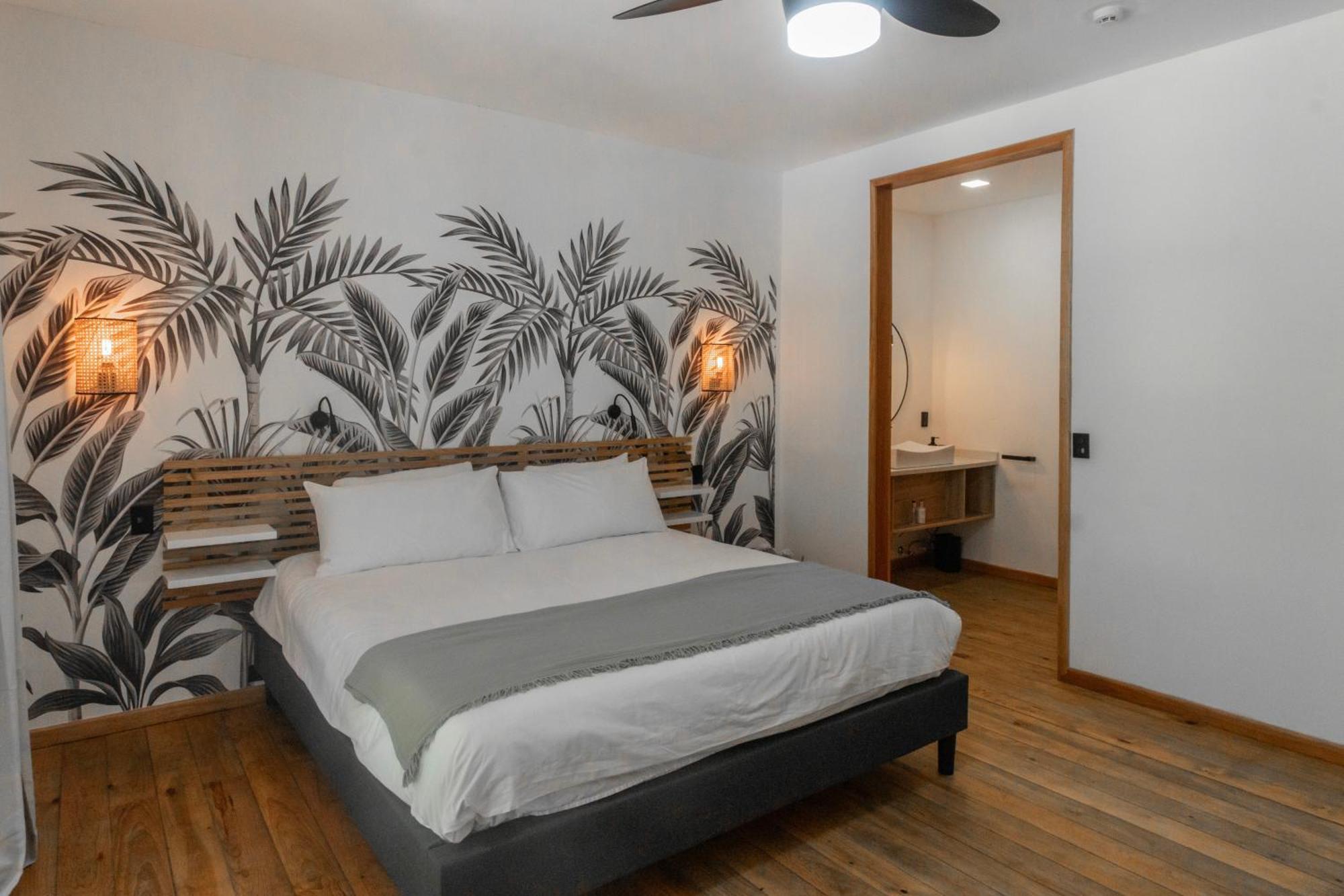 S Boutique Hotel ボカス・タウン エクステリア 写真