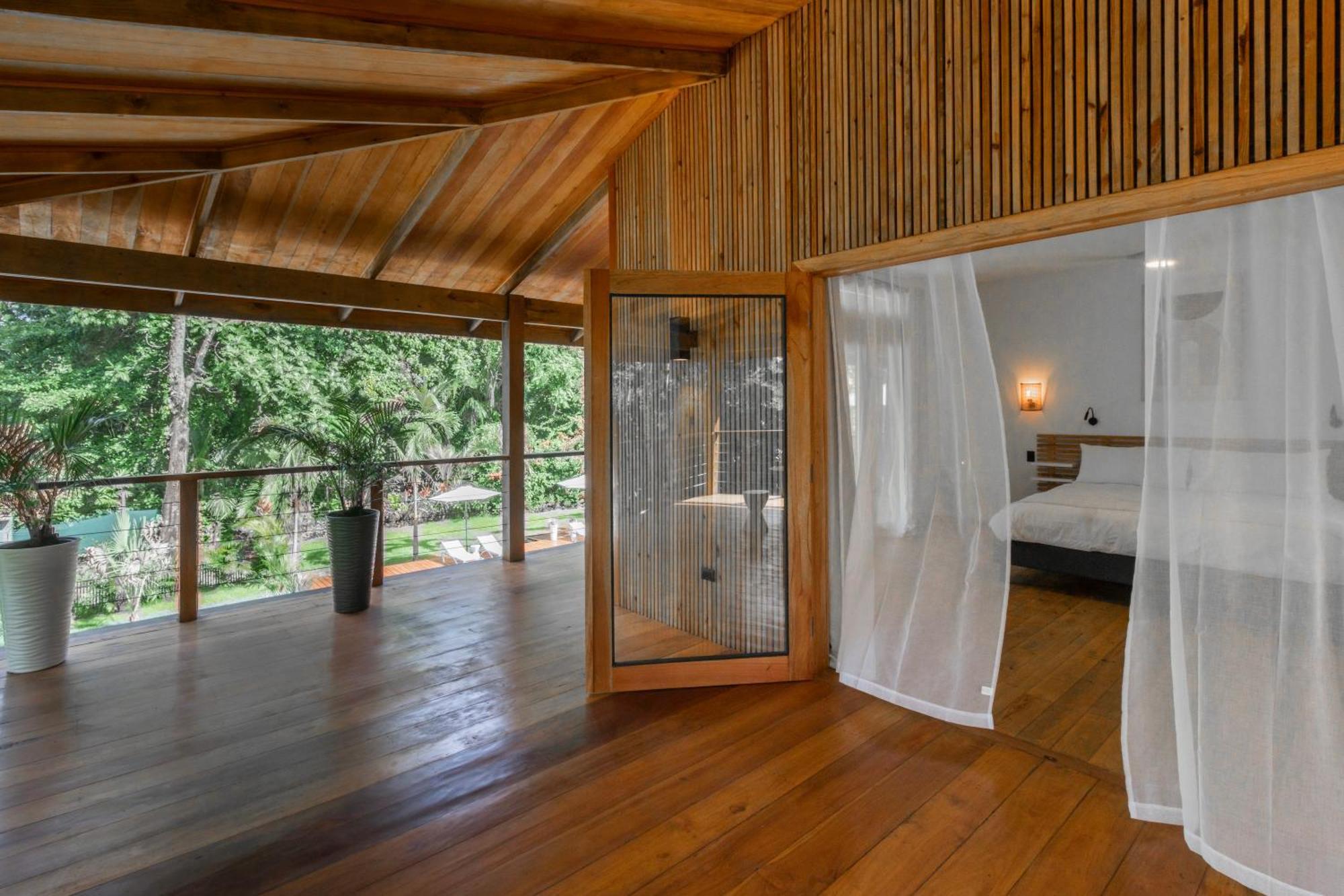 S Boutique Hotel ボカス・タウン エクステリア 写真